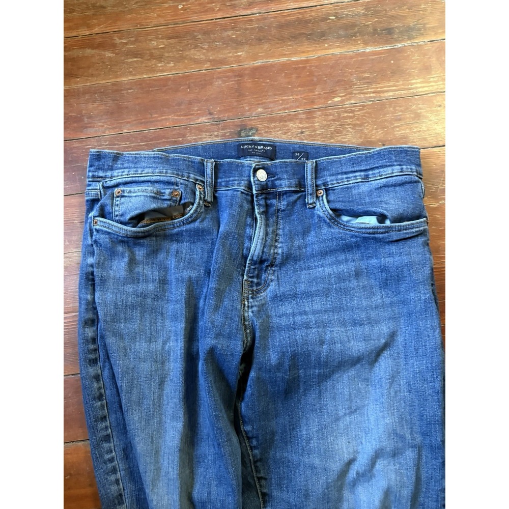 Lucky Brand 221 Jeans Mens 38x32 Medium Wash Straight Leg Stretch 5 Pocket Denim